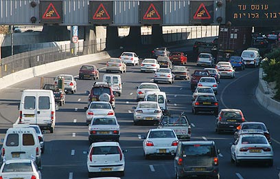 לעקוף בפקק תנועה